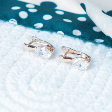 luxury gold and diamond jewelery