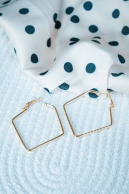 luxury gold and diamond jewelery