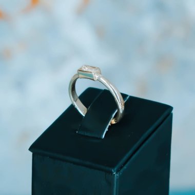 luxury gold and diamond jewelery