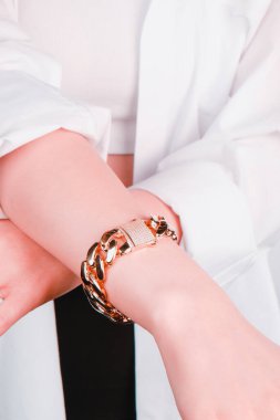 luxury gold and diamond jewelery