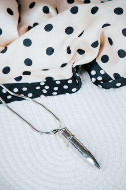 luxury gold and diamond jewelery