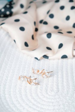 luxury gold and diamond jewelery