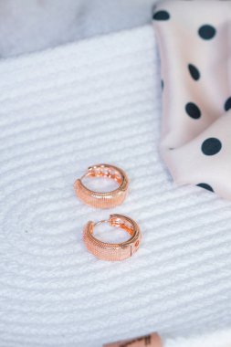 luxury gold and diamond jewelery