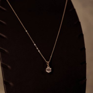 luxury gold and diamond jewelery