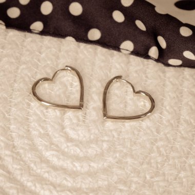 luxury gold and diamond jewelery