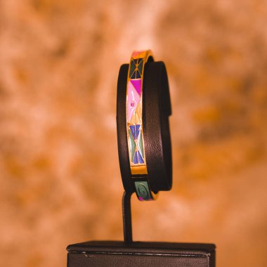 luxury gold and diamond jewelery