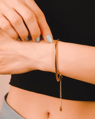 luxury gold and diamond jewelery