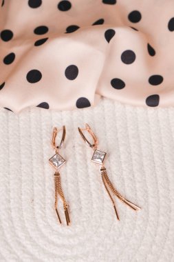 luxury gold and diamond jewelery