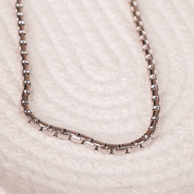 luxury gold and diamond jewelery