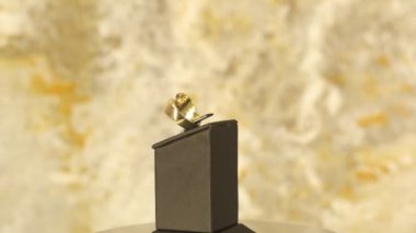luxury gold and diamond jewelery