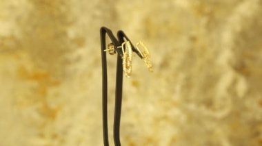 luxury gold and diamond jewelery