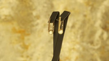 luxury gold and diamond jewelery