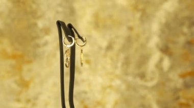 luxury gold and diamond jewelery