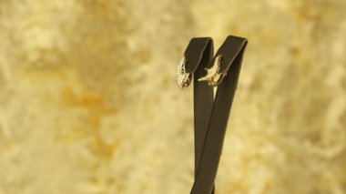 luxury gold and diamond jewelery