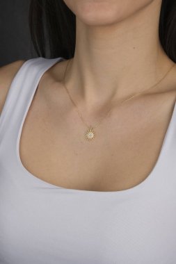 luxury gold and diamond jewelery