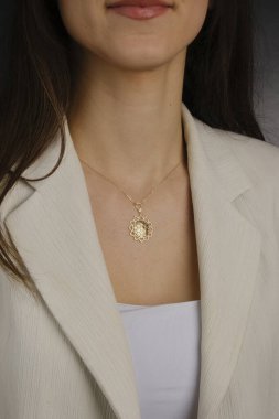 luxury gold and diamond jewelery