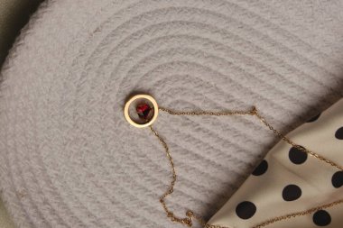 luxury gold and diamond jewelery