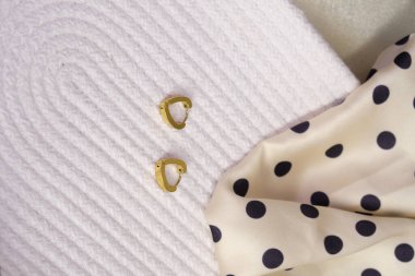 luxury gold and diamond jewelery