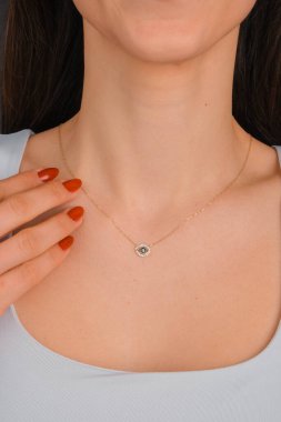 luxury gold and diamond jewelery