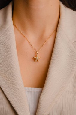 luxury gold and diamond jewelery