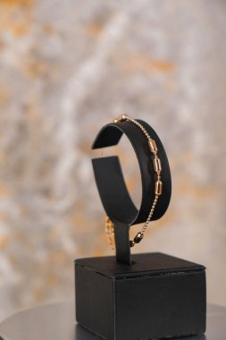 luxury gold and diamond jewelery