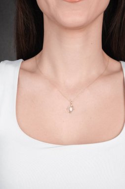 luxury gold and diamond jewelery