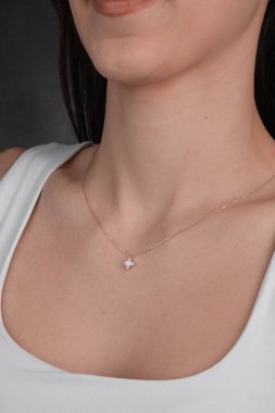 luxury gold and diamond jewelery