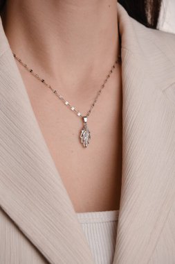 luxury gold and diamond jewelery