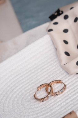 luxury gold and diamond jewelery