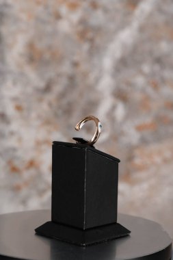 luxury gold and diamond jewelery