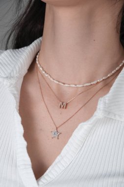 luxury gold and diamond jewelery