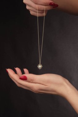 luxury gold and diamond jewelery
