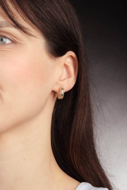 luxury gold and diamond jewelery