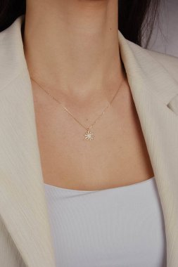 luxury gold and diamond jewelery