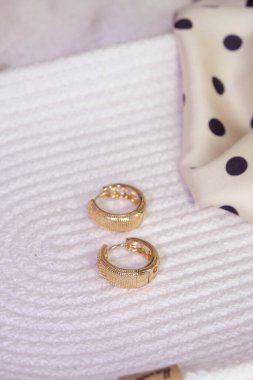 luxury gold and diamond jewelery