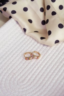 luxury gold and diamond jewelery