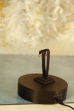 luxury gold and diamond jewelery