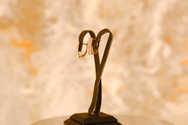 luxury gold and diamond jewelery