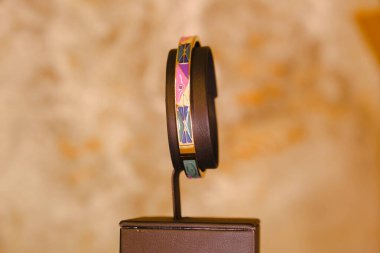 luxury gold and diamond jewelery