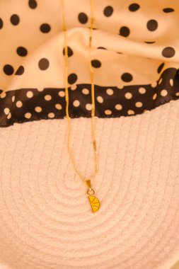 luxury gold and diamond jewelery