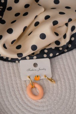 luxury gold and diamond jewelery