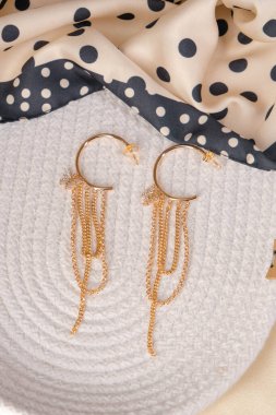 luxury gold and diamond jewelery