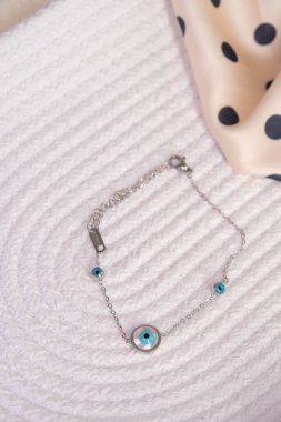 luxury gold and diamond jewelery
