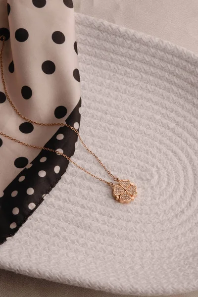 luxury gold and diamond jewelery