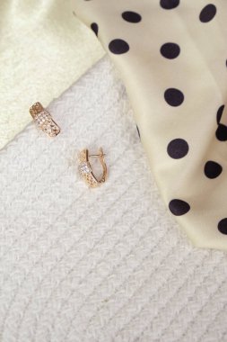 luxury gold and diamond jewelery