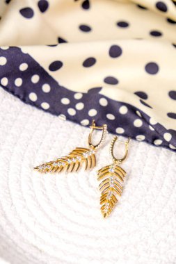 luxury gold and diamond jewelery