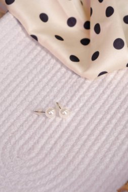 luxury gold and diamond jewelery