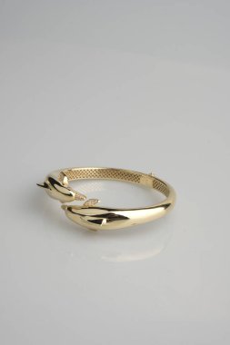 luxury gold and diamond jewelery