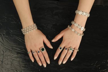 luxury gold and diamond jewelery