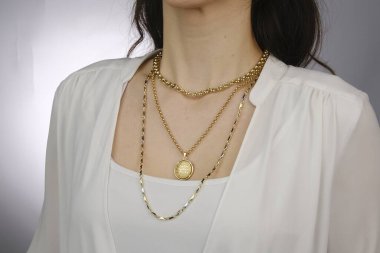 luxury gold and diamond jewelery